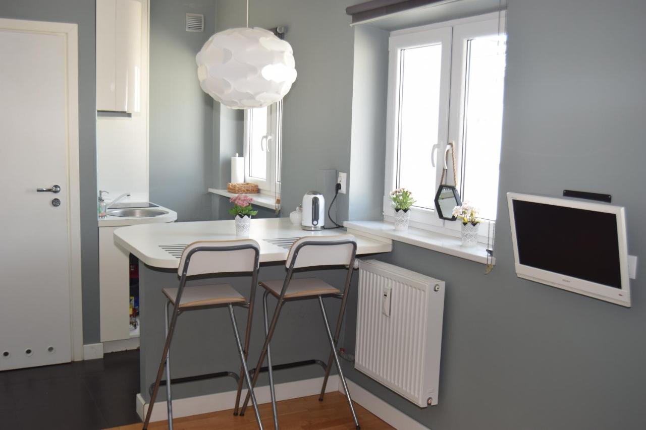 Be My Guest - Hoza Studio - Pkin Super Centrum Metro Wi-Fi Breakfast Warschau Exterior foto